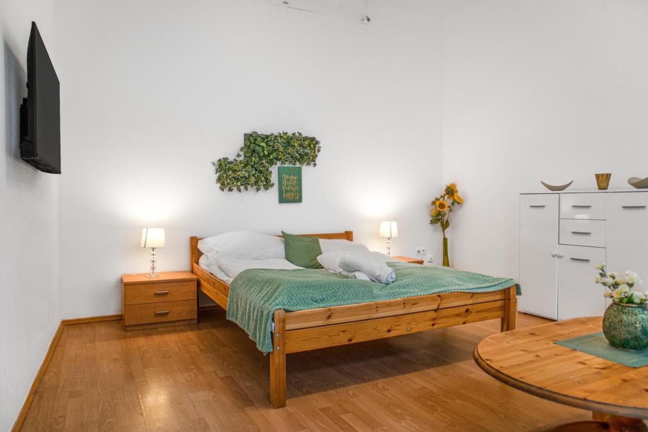 Elegant 2Br Apartment - Near Bahnhof Wien Meidling Exterior photo